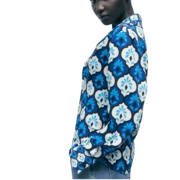 Zara Printed Button Down Top - Picture 2 of 8